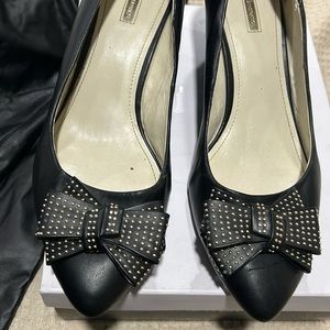 BCBG wedged shoe